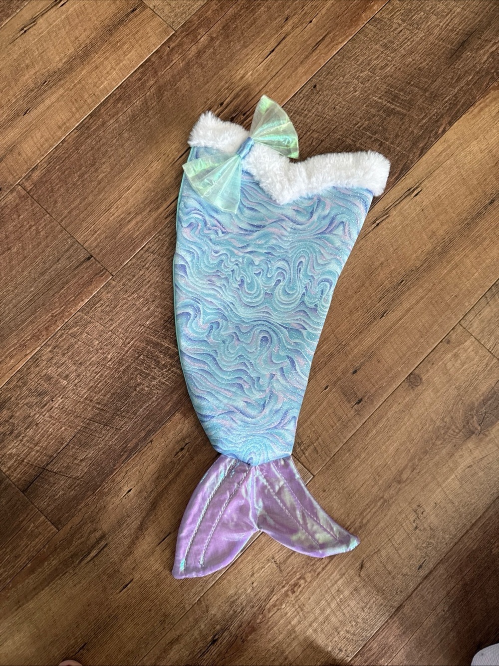 Iridescent Mermaid Stocking with Bow - Pastel Blue & Purple - Picture 6 of 6